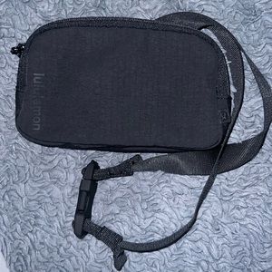 Lululemon crossbody pouch